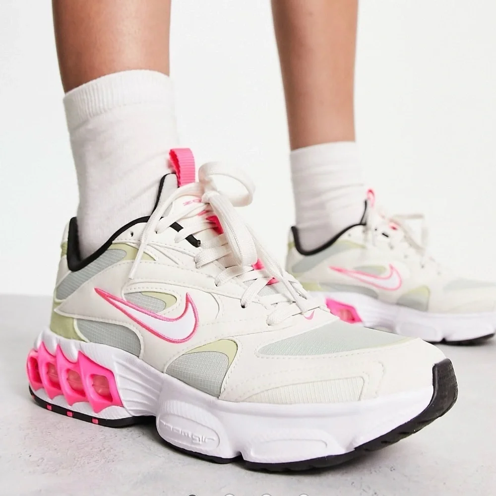 NIKE WOMEN ZOOM AIR FIRE RUNNING SHOES!